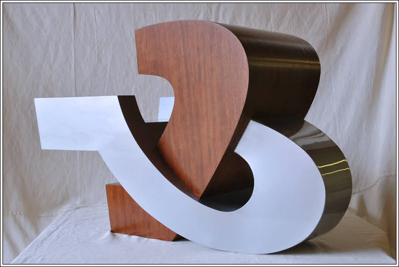 Ampersand chair